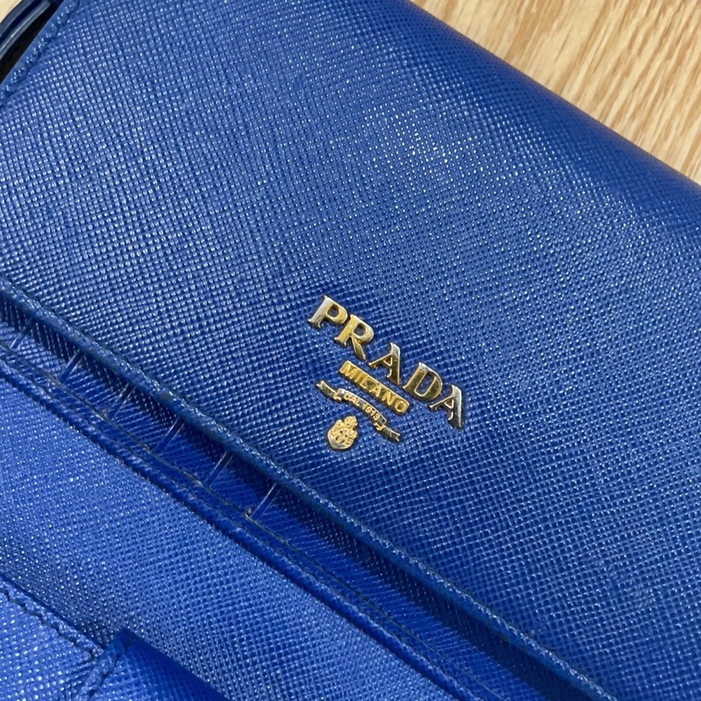 Prada Wallet. Blue Saffiano leather. EUC - Picture 4 of 9